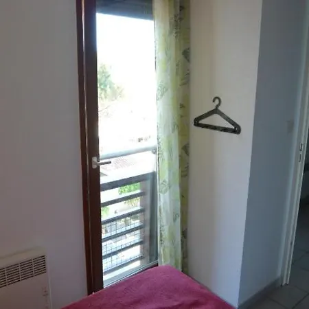 Apartment T2 Alcove, Securisee Avec Piscine - Cap D'agde - Ref Sun331c